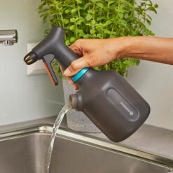 Gardena Pump Sprayer 1 Ltr -GreenHaven Shop GSPUMS13