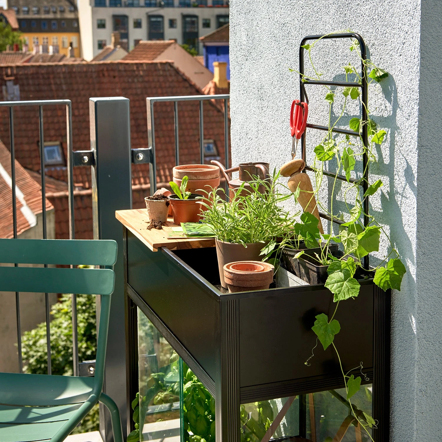 Juliana Vertical Greenhouse 8 Juliana Vertical Greenhouse - Image 6